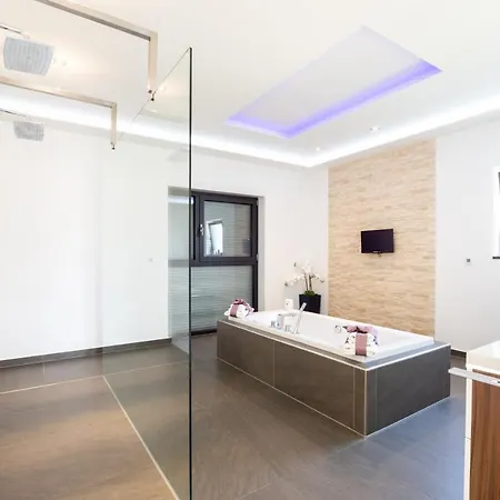 Villa Luxury *