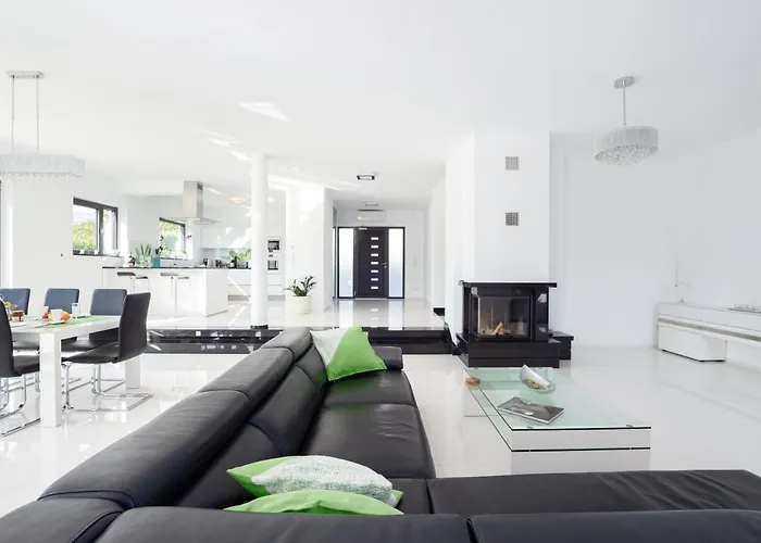 Βίλα Luxury Τρογκίρ