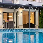 Luxury * טרוגיר
