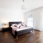 Luxury וילה