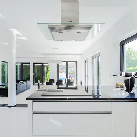 Luxury Τρογκίρ